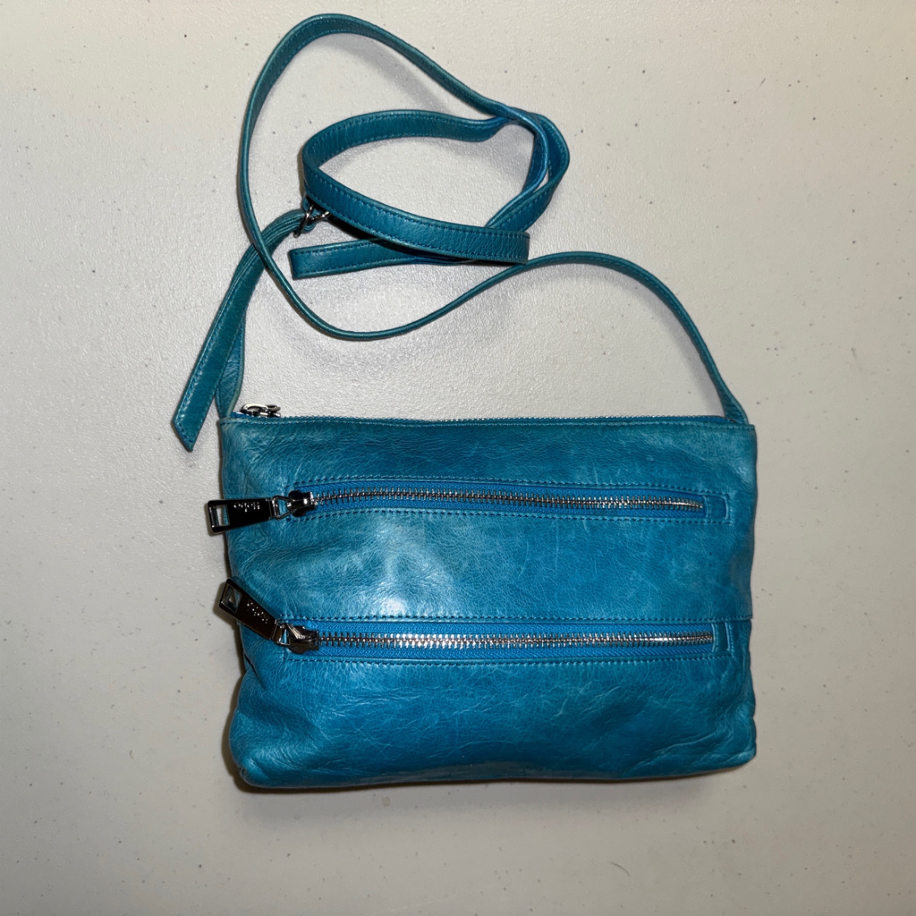 Hobo Leather Triple Zipper Adjustable Crossbody Bag Blue Turquoise Teal Purse